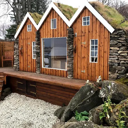 Iceland Sjf Villa, Hot Tub & Outdoor Sauna Amazing Mountains And View Over 빌라 *