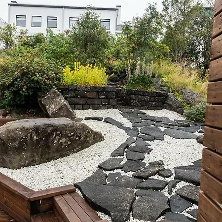 Iceland Sjf Villa, Hot Tub & Outdoor Sauna Amazing Mountains And View Over 빌라
